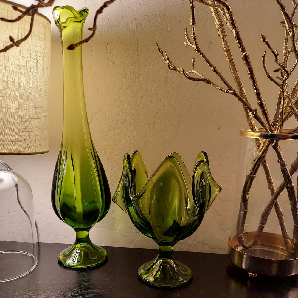 Viking Epic Six Petal Swung Vase & Handkerchief Vase (2 Pieces) -